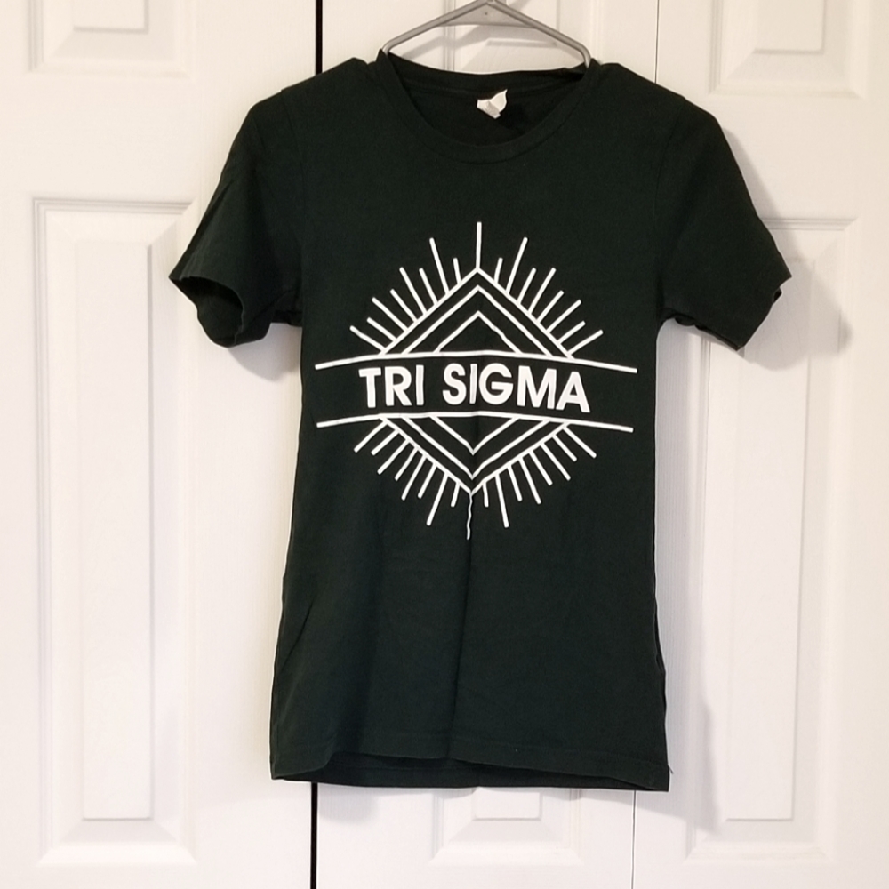 !!SUMMER SALE!! Dark Green Geometric Print Tri Sigma Short Sleeve Tee, XS